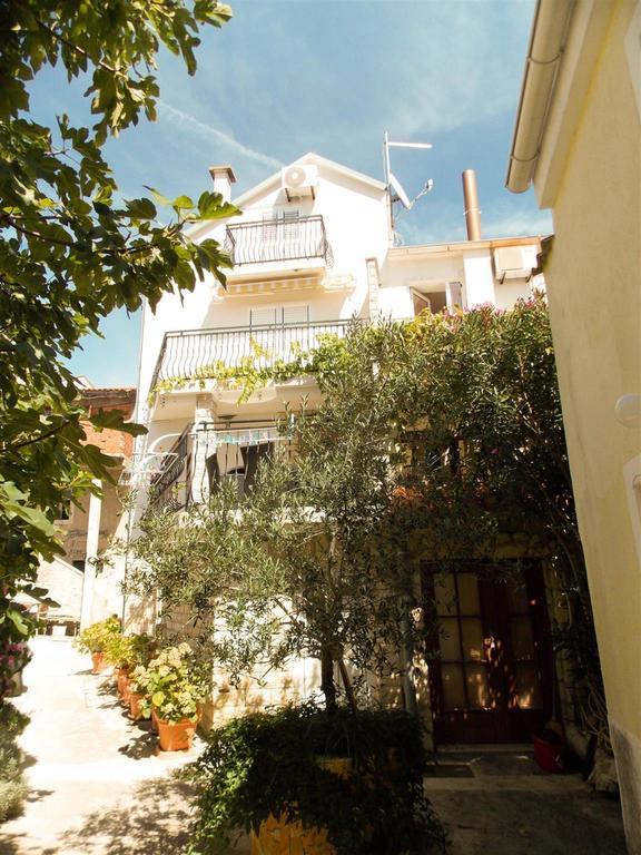 Apartments Frane (Adults Only) Novalja Ruang foto