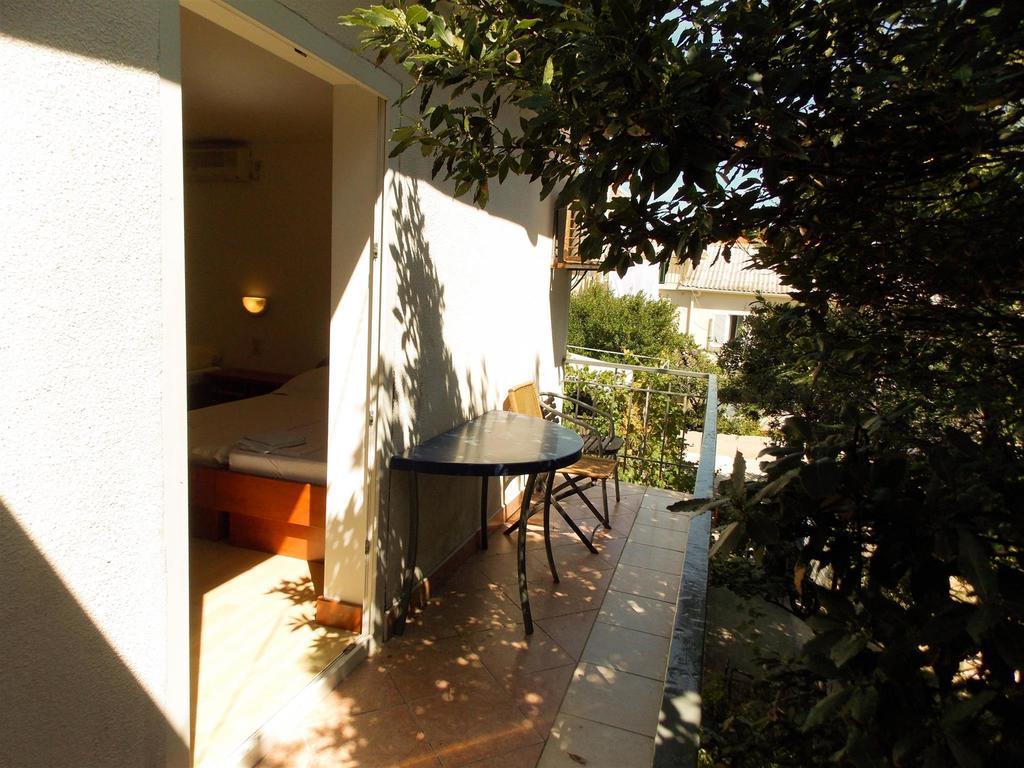 Apartments Frane (Adults Only) Novalja Ruang foto